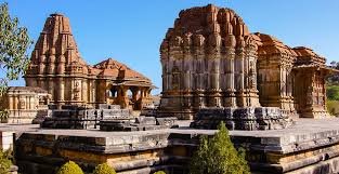 Royal Rajasthan tour with palaces lakes and Taj Mahal